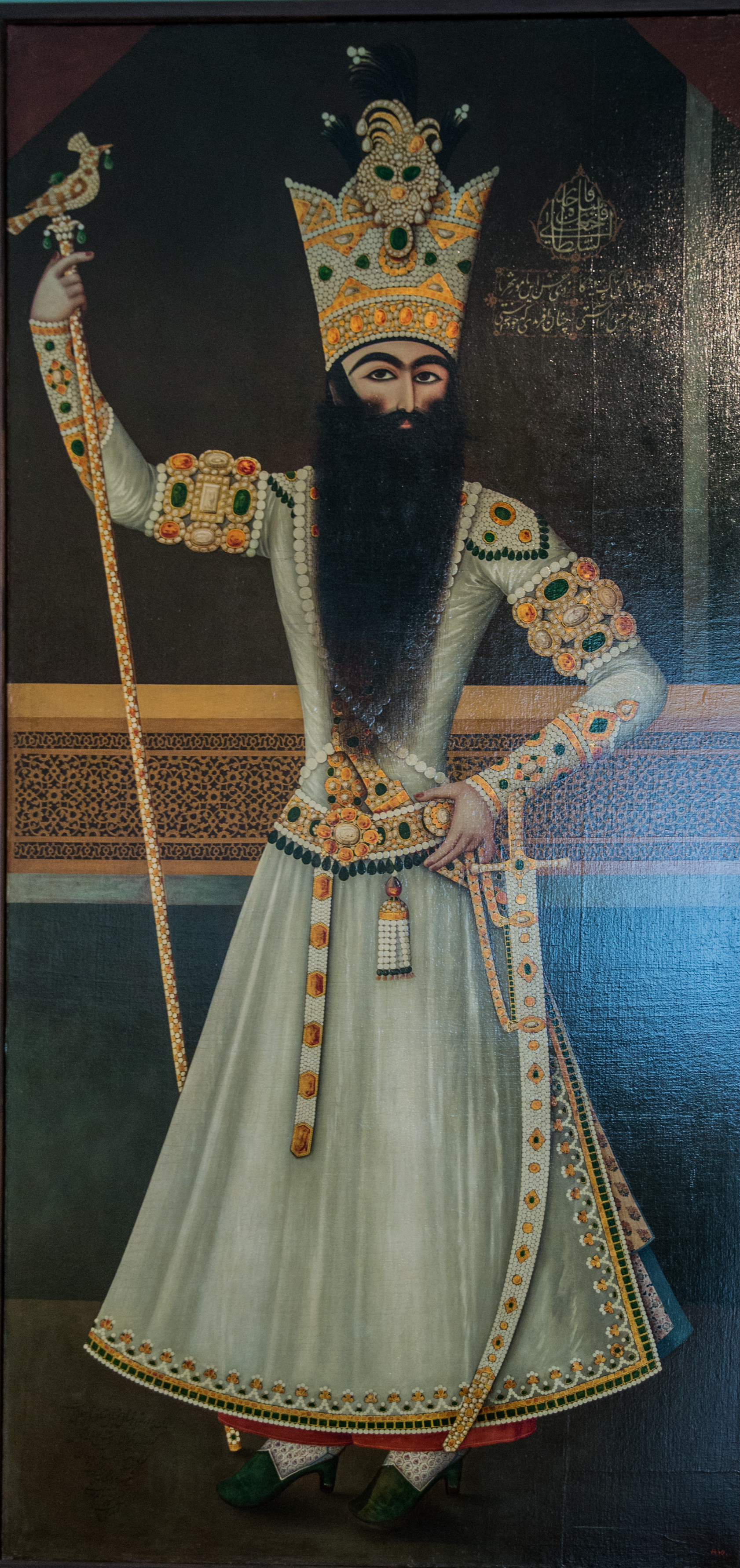 恺加王朝肖像画中的权力与美学:波斯19世纪油画艺术的色彩革命
