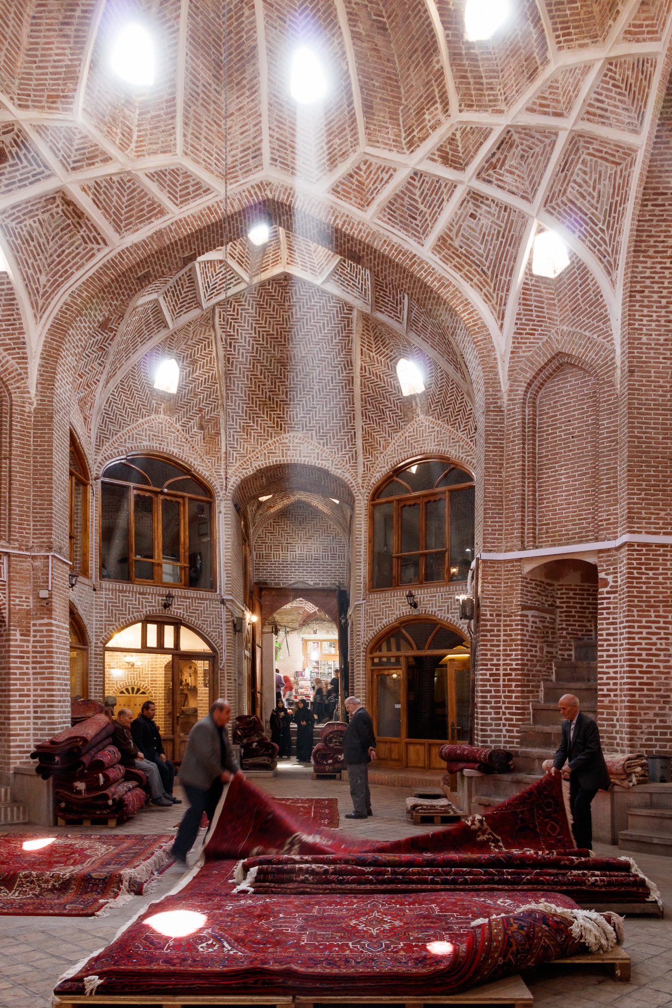 Bazar de Tabriz: O Guia Herança Viva da Joia da Rota da Seda