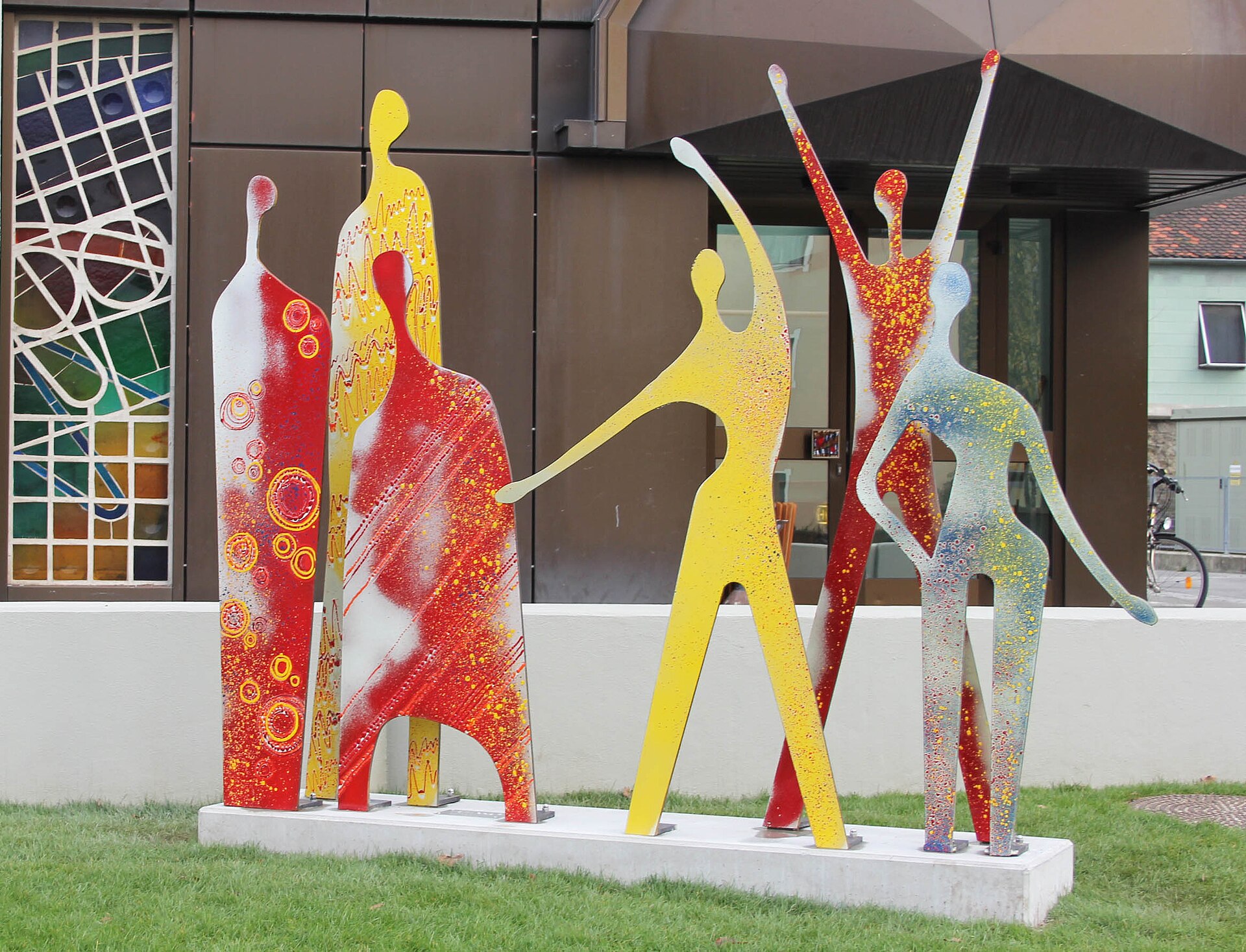 Stahlfiguren emailliert