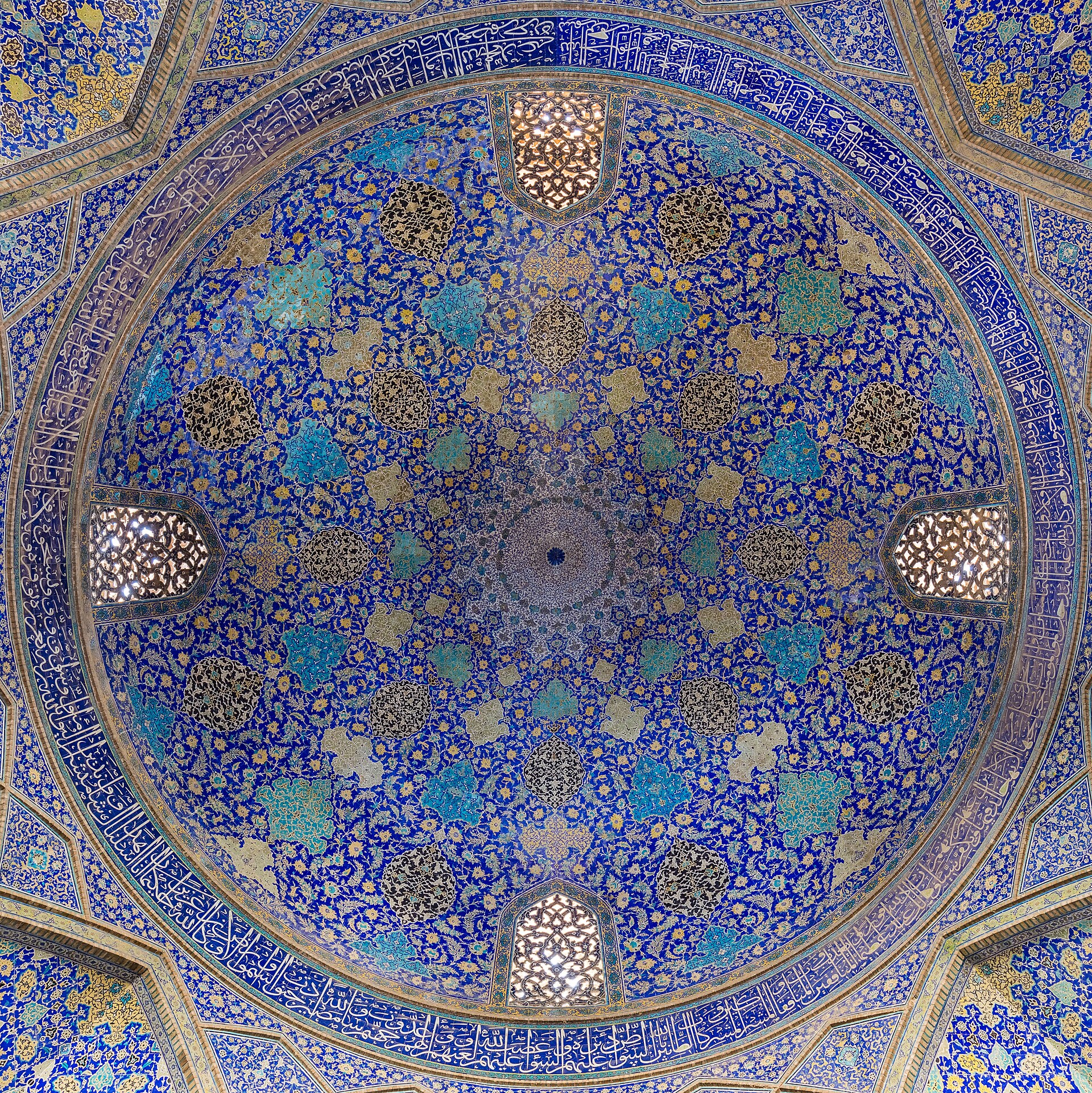 Isfahan dome